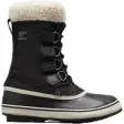 Sorel Winter Carnival damestøvle i sort nylon med lys teddykrave og gummifod, set fra siden